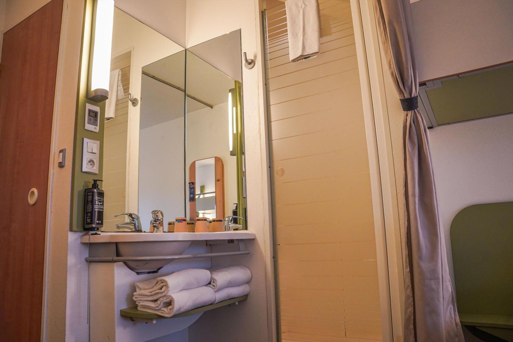 Ibis Budget Bayeux Nonant Exterior photo