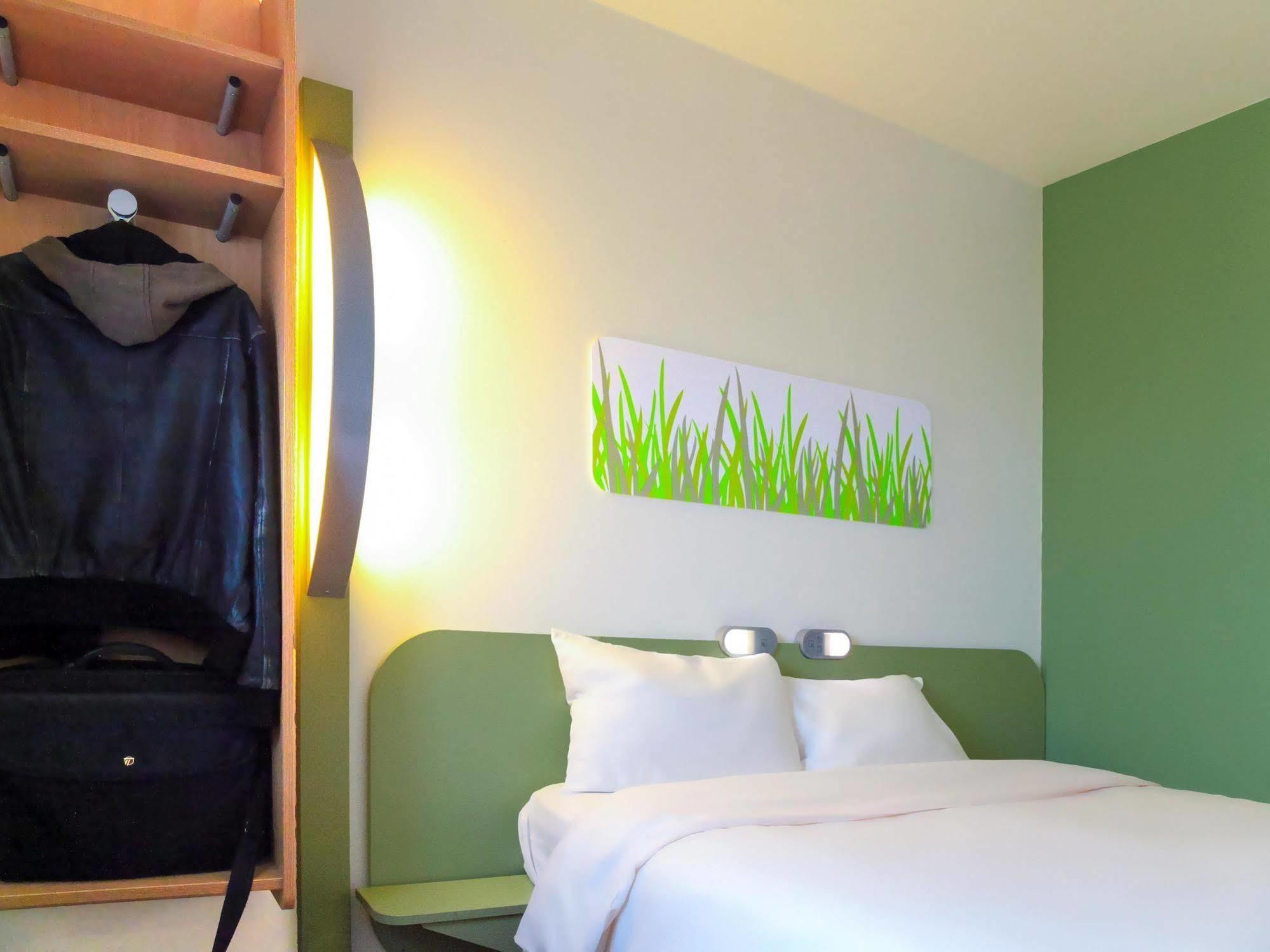 Ibis Budget Bayeux Nonant Exterior photo